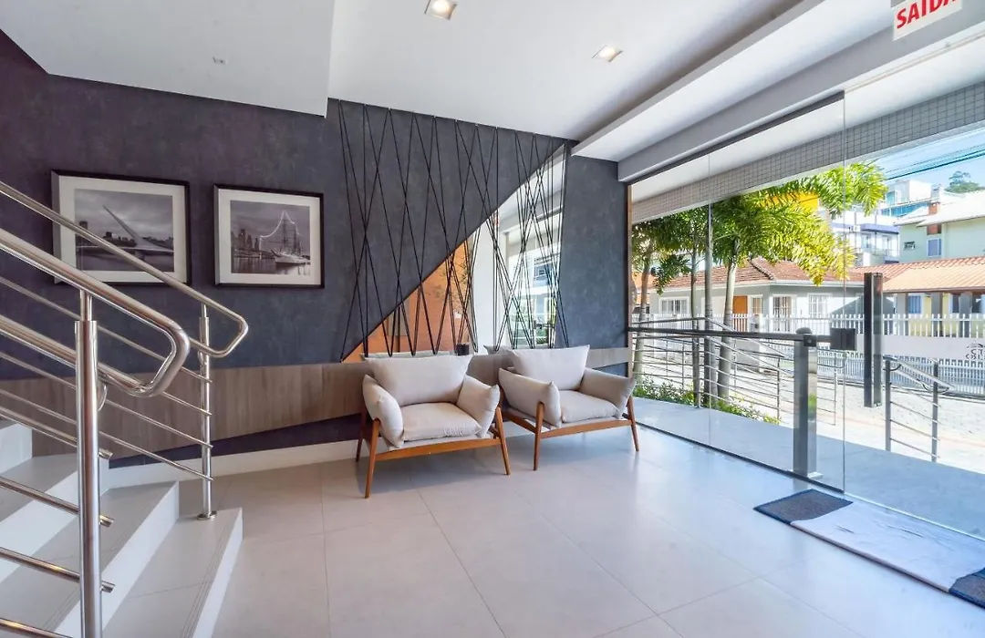 Porto Madero - Amplo Apartamento em Condo com Piscina-1